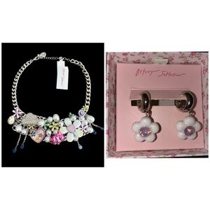 BETSEY JOHNSON SET Easter Hop To It Revival Statement Necklace & Earrings NWT